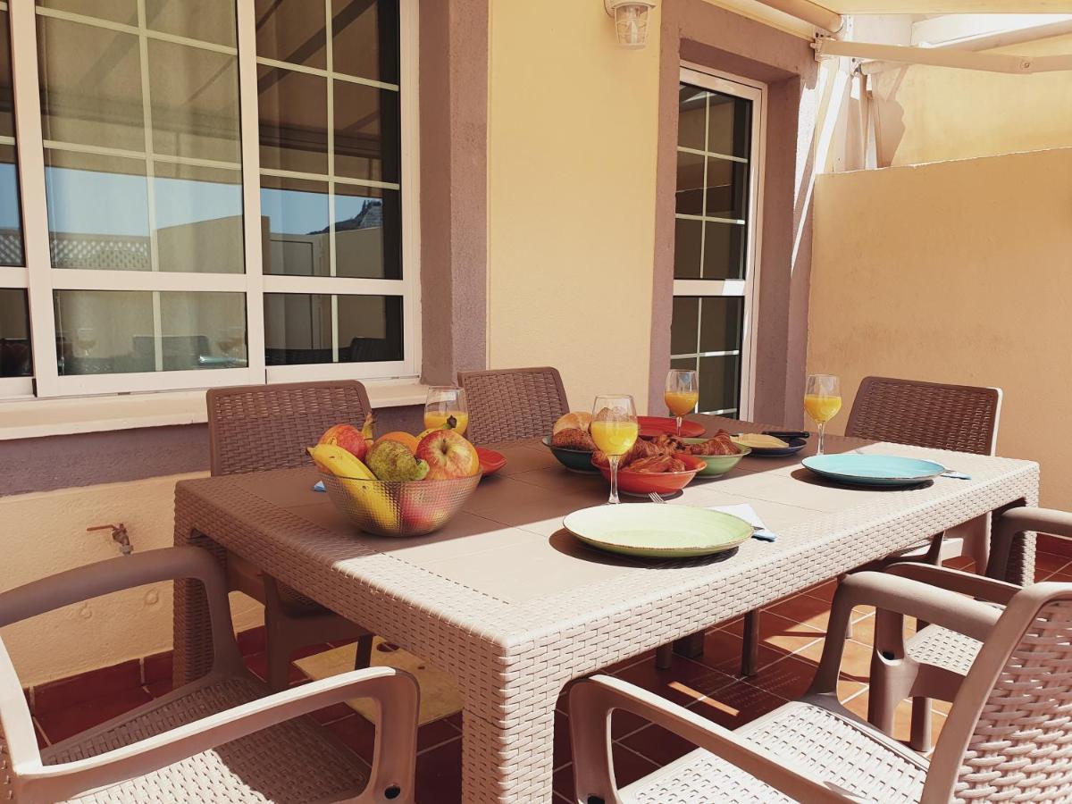 Modern Family Home Above Swimming Pool Puerto Rico (Gran Canaria) Exterior photo